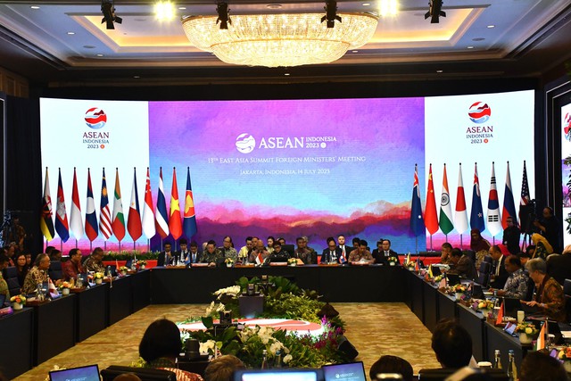 AMM-56: Việt Nam dự Hội nghị EAS và PMC ASEAN-Hoa Kỳ - Ảnh 2.