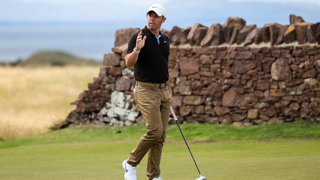 Rory McIlroy dẫn đầu sau vòng 3 giải golf Scotland Mở rộng 2023 - Ảnh 1.