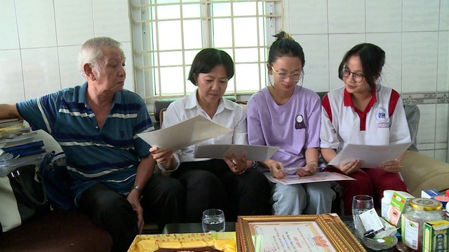 Gặp thí sinh 64 tuổi ở TP Hồ Chí Minh đỗ tốt nghiệp THPT - Ảnh 2.