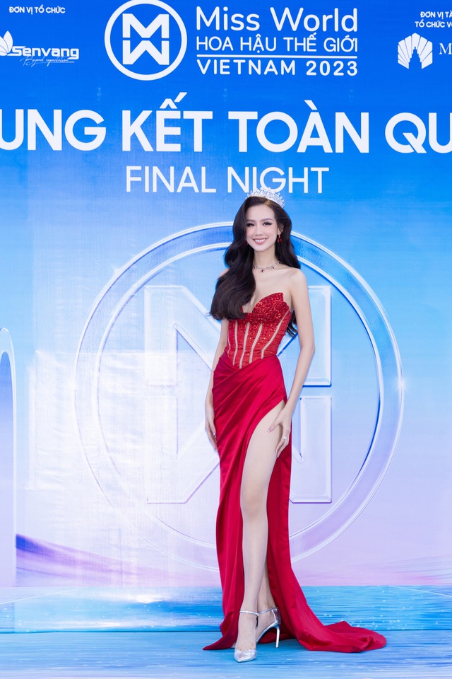 Top 3 Miss World Vietnam 2022 lộng lẫy trước giờ trao lại vương miện - Ảnh 2.