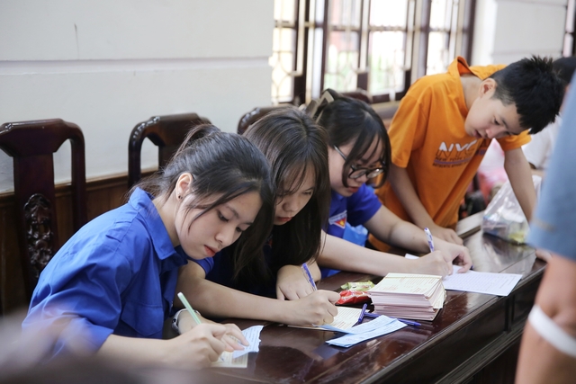 Người dân phường Nguyễn Trãi, Hà Đông tích cực hưởng ứng hiến máu cứu người - Ảnh 19.