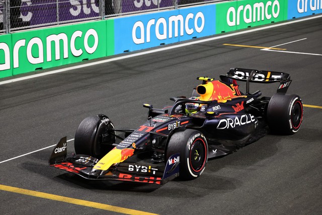F1 | Đội Red Bull phá kỷ lục kéo dài 35 năm của McLaren - Ảnh 1.
