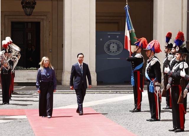 Chủ tịch nước Võ Văn Thưởng gặp Thủ tướng Italy Giorgia Meloni - Ảnh 1.