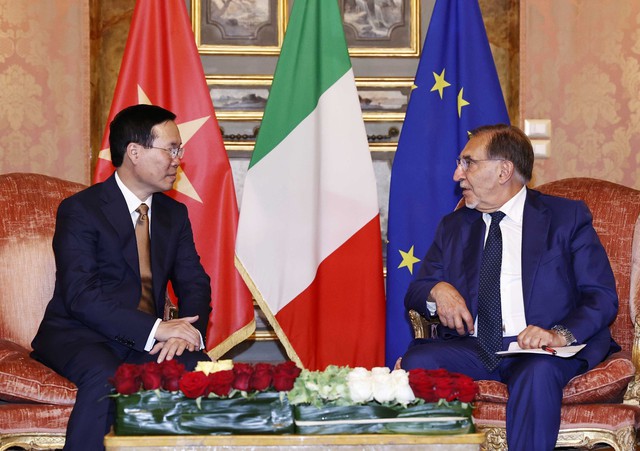Chủ tịch nước Võ Văn Thưởng gặp Chủ tịch Thượng viện Italy Ignazio La Russa - Ảnh 2.
