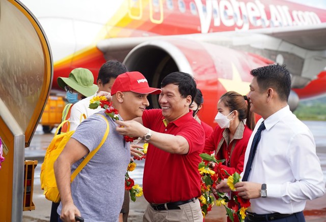 6 tháng đầu năm, Vietjet tiên phong mở rộng bầu trời, hút khách quốc tế tới Việt Nam - Ảnh 2.