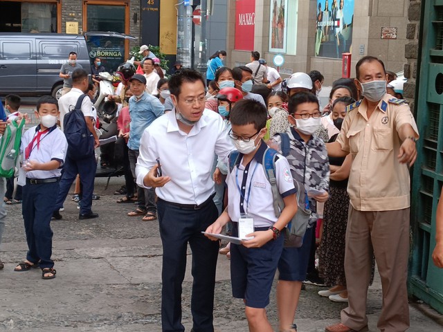 TP Hồ Chí Minh: 4.800 học sinh tranh suất vào lớp 6 trường chuyên Trần Đại Nghĩa - Ảnh 2.