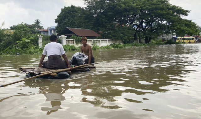 Lũ lụt nghiêm trọng tại Myanmar khiến 5 người tử vong, hàng chục nghìn người phải di dời - Ảnh 9.