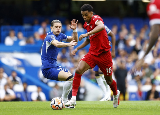 Chelsea chia điểm Liverpool trong ngày khai màn Ngoại hạng Anh mùa giải mới   - Ảnh 1.