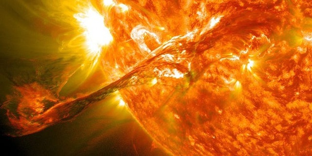 Bão Mặt Trời chỉ xảy ra một lần trong thế kỷ sắp đến Trái Đất? - Ảnh 1.