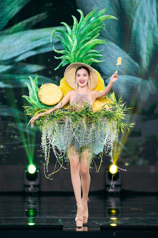 Nhà thiết kế nào sẽ thắng giải trang phục truyền thống tại Miss Grand Vietnam 2023? - Ảnh 6.