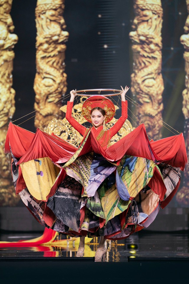 Nhà thiết kế nào sẽ thắng giải trang phục truyền thống tại Miss Grand Vietnam 2023? - Ảnh 33.