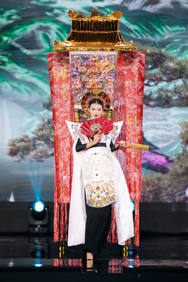 Nhà thiết kế nào sẽ thắng giải trang phục truyền thống tại Miss Grand Vietnam 2023? - Ảnh 32.