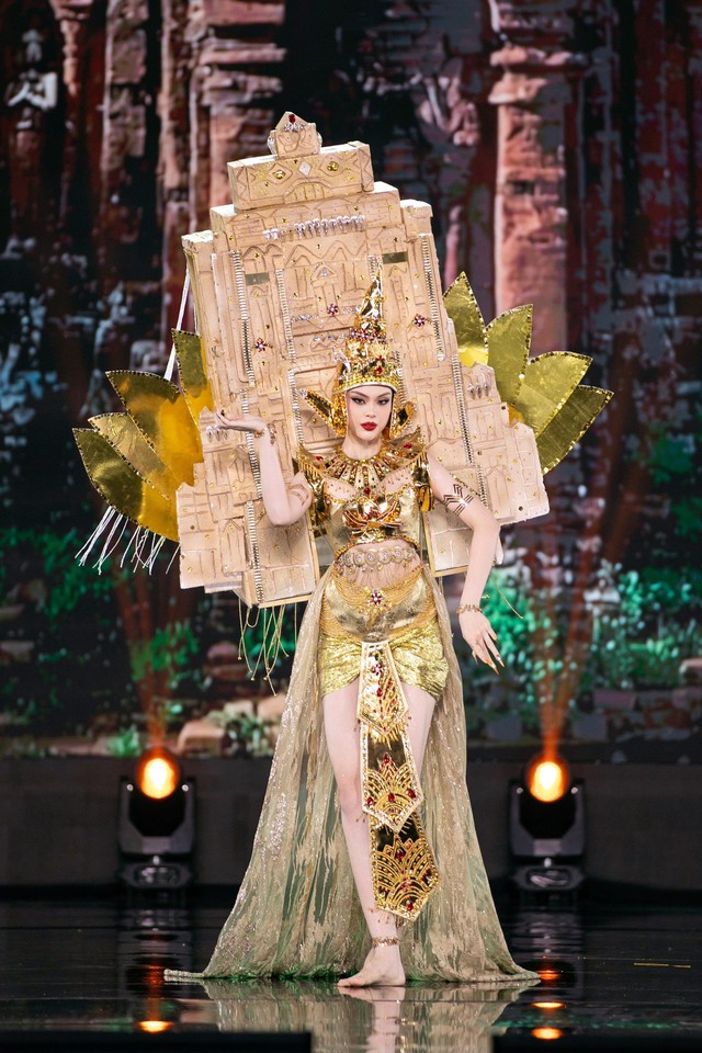 Nhà thiết kế nào sẽ thắng giải trang phục truyền thống tại Miss Grand Vietnam 2023? - Ảnh 4.