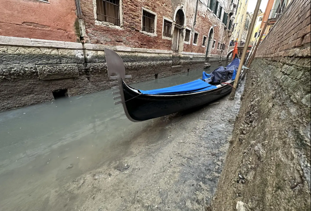 UNESCO khuyến nghị đưa Venice vào danh sách di sản đang nguy cấp - Ảnh 1.