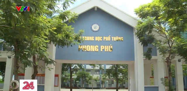 TP. Hồ Chí Minh: Tỉ lệ học sinh nhập học lớp 10 thấp ở vùng ven - Ảnh 1.
