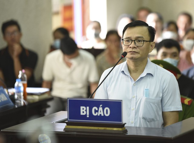 Xét xử cựu Phó Chủ tịch UBND thành phố Điện Biên Phủ và 8 bị cáo - Ảnh 1.