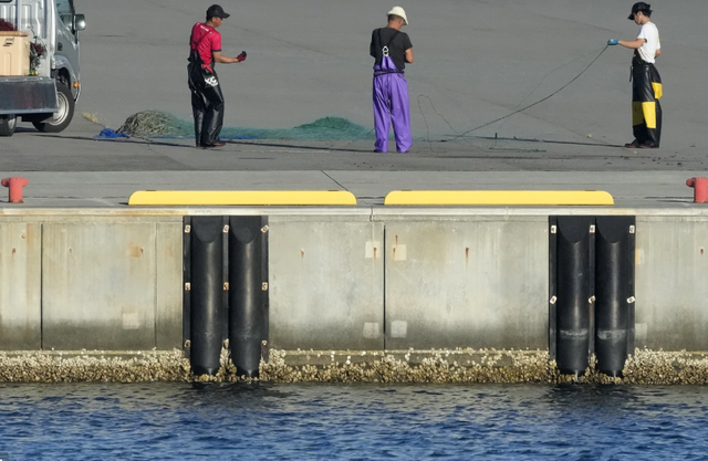 Nước thải nhà máy Fukushima được xả ra biển, Trung Quốc cấm toàn bộ hải sản Nhật Bản - Ảnh 3.