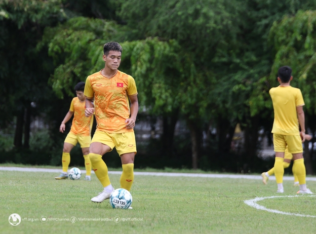 ĐT U23 Việt Nam tích cực chuẩn bị cho trận bán kết với ĐT U23 Malaysia - Ảnh 9.