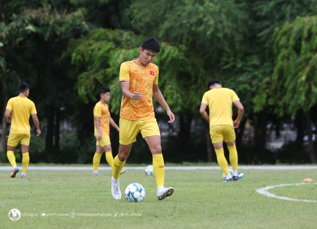ĐT U23 Việt Nam tích cực chuẩn bị cho trận bán kết với ĐT U23 Malaysia - Ảnh 7.
