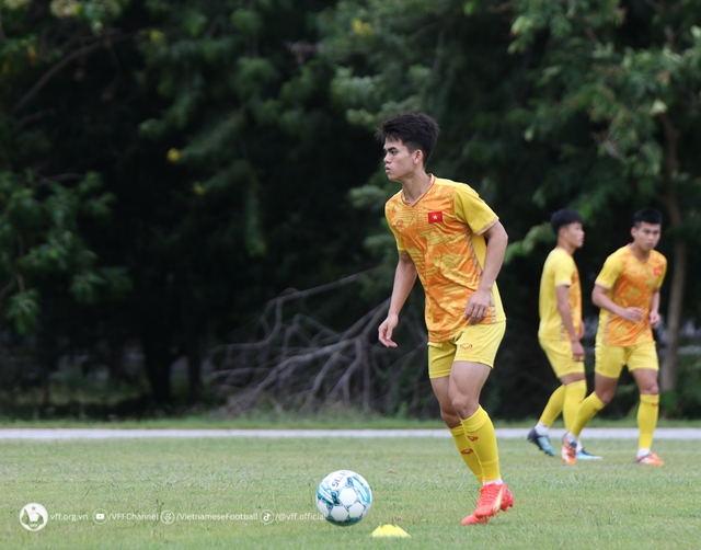 ĐT U23 Việt Nam tích cực chuẩn bị cho trận bán kết với ĐT U23 Malaysia - Ảnh 5.