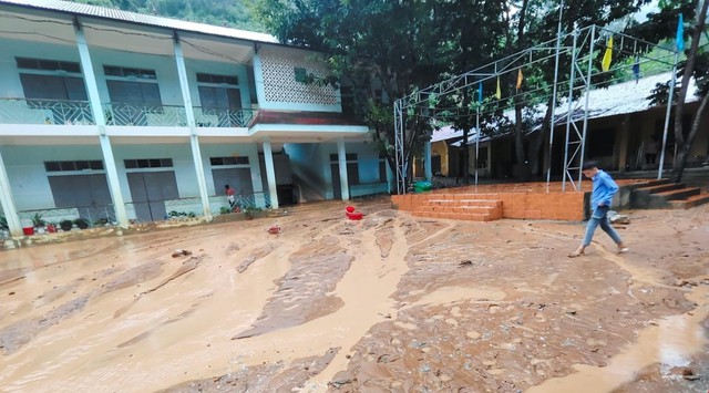 Cao Bằng: Thiệt hại trên 6 tỷ đồng do mưa lớn cục bộ gây lũ, sạt lở đất - Ảnh 4.