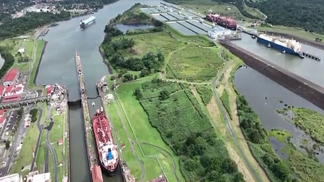 Kênh đào Panama duy trì việc hạn chế lượng tàu qua lại - Ảnh 1.