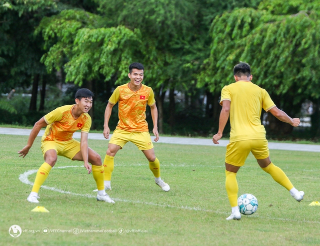 ĐT U23 Việt Nam thoải mái tinh thần trước trận chung kết giải Đông Nam Á - Ảnh 1.