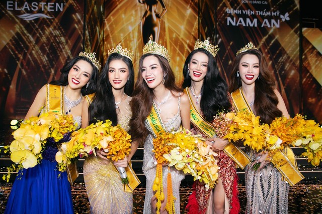 Nhìn lại hành trình chinh phục vương miện của Hoa hậu Hoà bình Việt Nam 2023 Lê Hoàng Phương - Ảnh 9.
