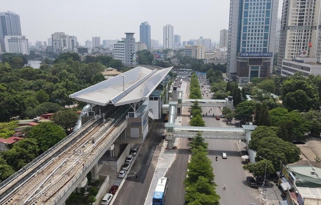 Metro Nhổn - Ga Hà Nội hoàn thành lắp đặt 8 nhà ga trên cao - Ảnh 1.