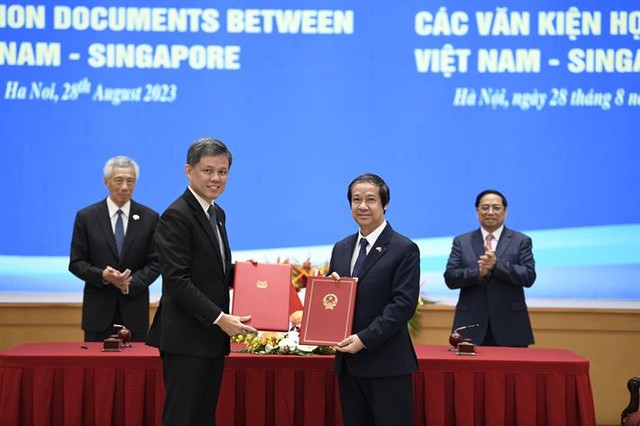 Ký kết bản ghi nhớ giữa Việt Nam và Singapore về hợp tác giáo dục - Ảnh 2.