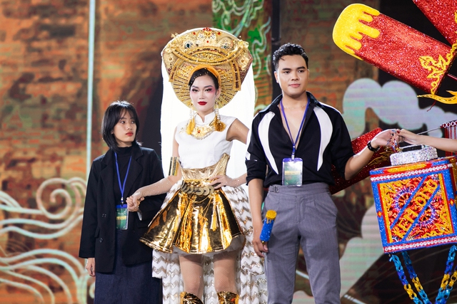 Ngắm bộ trang phục văn hóa dân tộc sẽ cùng tân Hoa hậu Hòa bình Việt Nam tham gia Miss Grand International 2023 - Ảnh 10.