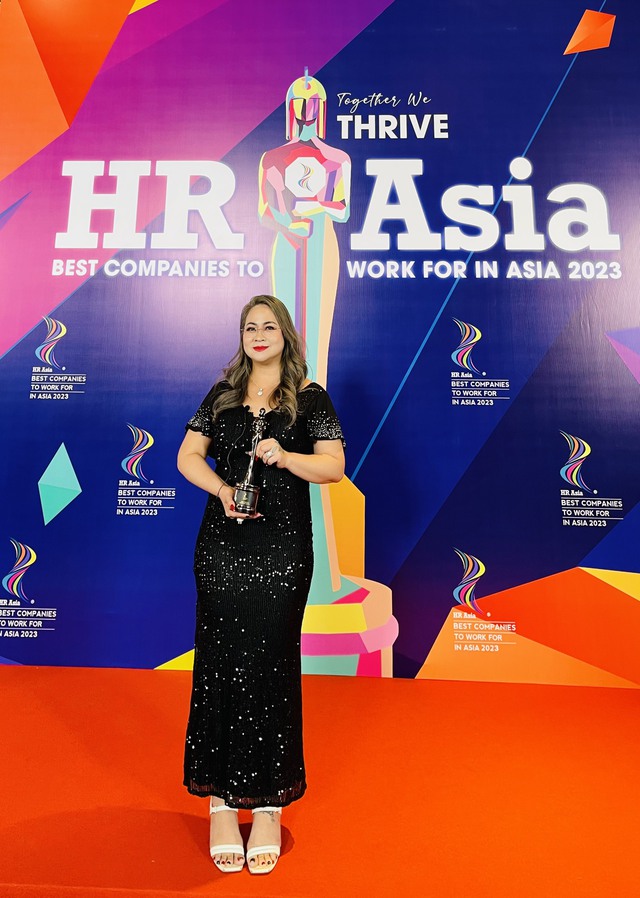 
Khanh Nguyen, HR manager for Jabil in Vietnam at the award ceremony for the Best Workplace in Asia 2023 organized by HR Asia, Asias Most Authoritative Publication for HR Professionals.
