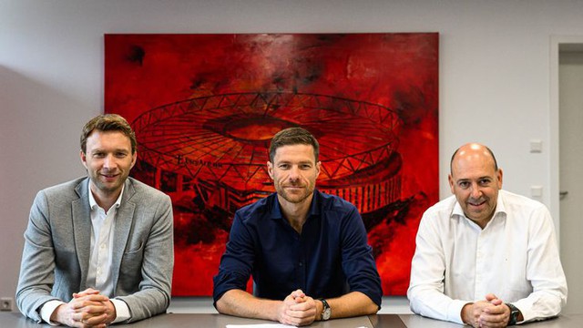 Xabi Alonso gia hạn hợp đồng với Bayer Leverkusen - Ảnh 2.