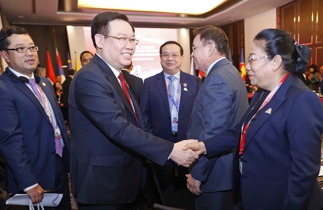 Chủ tịch Quốc hội Vương Đình Huệ dự phiên họp Ban Chấp hành AIPA - Ảnh 1.