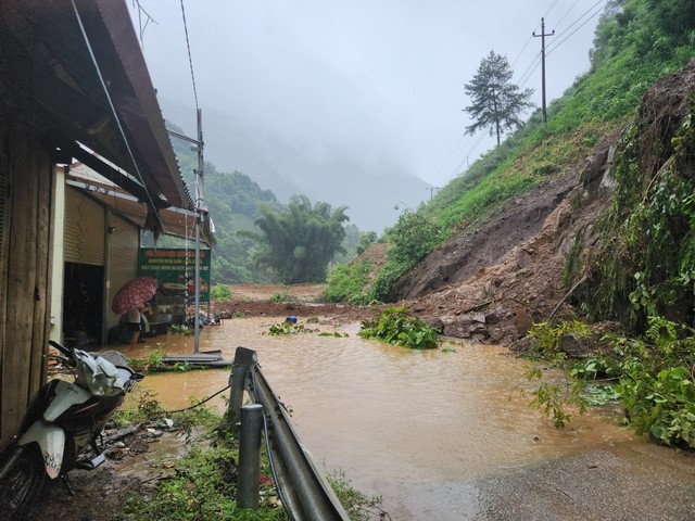 10 người thương vong vì mưa lũ ở Lai Châu, Yên Bái, Sơn La - Ảnh 4.