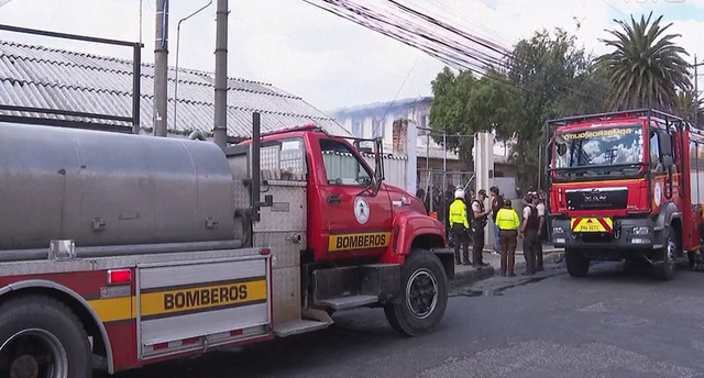 Bạo loạn nhà tù ở Ecuador, phạm nhân bắt giữ 57 cảnh sát, quản giáo - Ảnh 2.