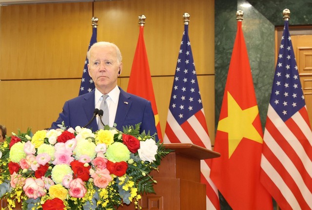 Phát biểu của Tổng thống Hoa Kỳ Joe Biden với báo chí sau Hội đàm với Tổng Bí thư Nguyễn Phú Trọng - Ảnh 1.