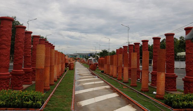 Con đường gốm đỏ độc đáo ở Vĩnh Long - Ảnh 2.