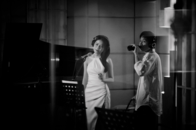 Á quân Sao mai 2019 Quỳnh Anh chơi lớn với album jazz Thanh Tùng - Ảnh 3.