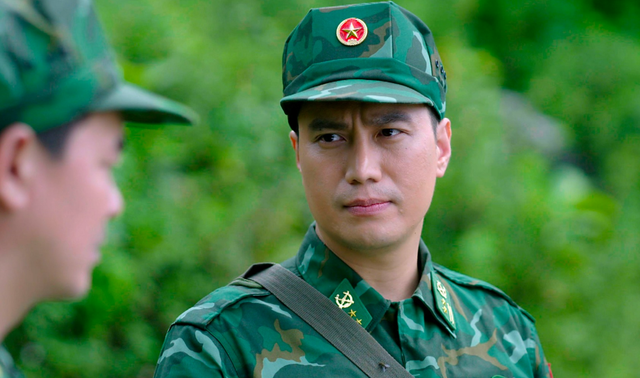 Cuộc chiến không giới tuyến - Tập 4: Trưởng đồn Trung nghi ngờ ông Hề buôn ma túy - Ảnh 1.