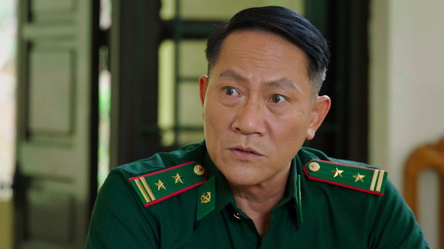 Cuộc chiến không giới tuyến - Tập 4: Trưởng đồn Trung nghi ngờ ông Hề buôn ma túy - Ảnh 10.