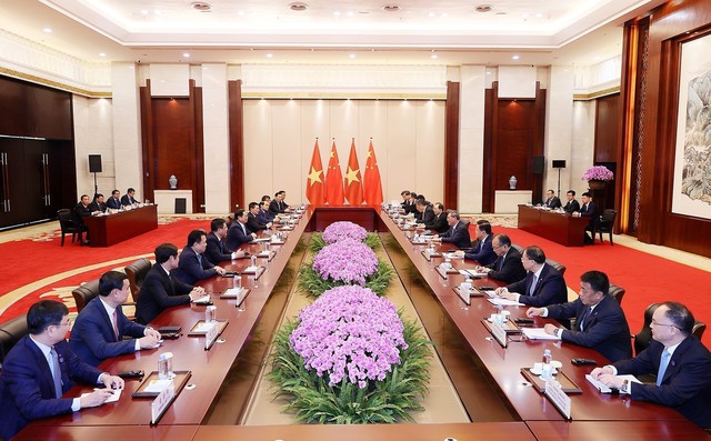 Phát triển quan hệ với Trung Quốc là lựa chọn chiến lược và ưu tiên hàng đầu trong chính sách đối ngoại của Việt Nam - Ảnh 1.