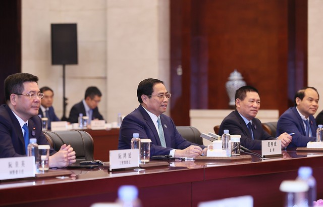 Phát triển quan hệ với Trung Quốc là lựa chọn chiến lược và ưu tiên hàng đầu trong chính sách đối ngoại của Việt Nam - Ảnh 2.