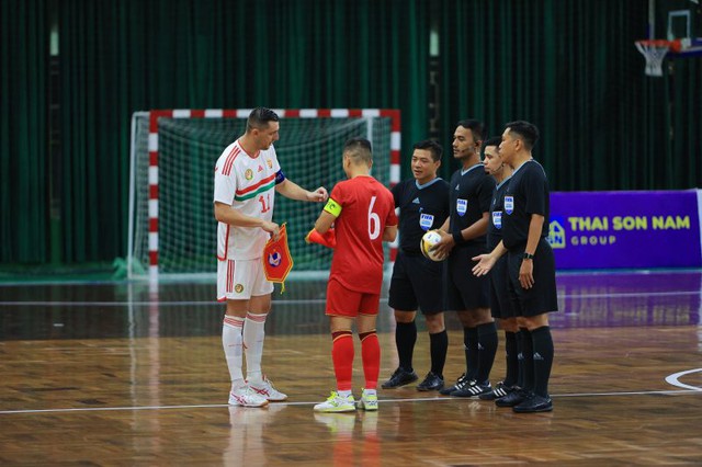 Giao hữu quốc tế: ĐT futsal Việt Nam thi đấu cố gắng trước ĐT futsal Hungary - Ảnh 10.
