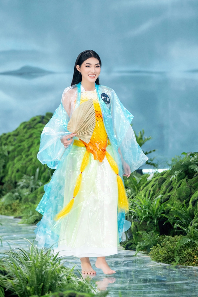 Thí sinh Miss Earth Việt Nam 2023 sáng tạo trang phục tái chế độc lạ - Ảnh 1.