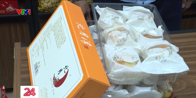 TP Hồ Chí Minh: Phát hiện nhiều bánh Trung thu không nguồn gốc xuất xứ - Ảnh 2.