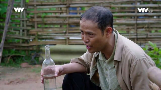 Thái Sơn say rượu độc lạ tâm sự với trâu trong Cuộc chiến không giới tuyến - Ảnh 3.