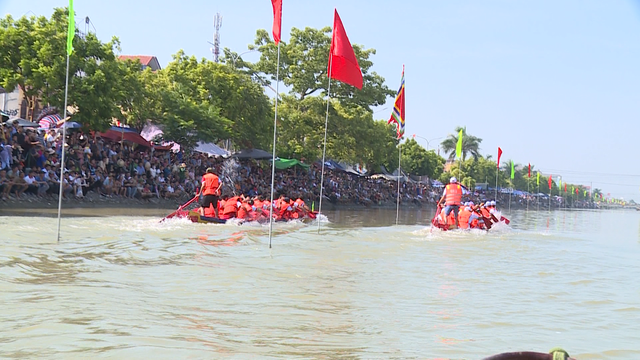 Sôi động lễ hội truyền thống mừng ngày Quốc khánh tại Hải Hậu, Nam Định - Ảnh 8.