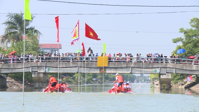Sôi động lễ hội truyền thống mừng ngày Quốc khánh tại Hải Hậu, Nam Định - Ảnh 7.