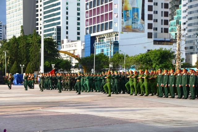 Thiêng liêng Lễ Thượng cờ ngày Quốc khánh ở thành phố biển Nha Trang - Ảnh 3.